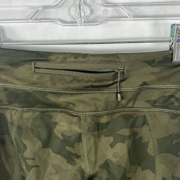 Lululemon Run: Inspire Crop II *All Luxtreme Savasana Camo Fatigue Green 4 - Picture 8 of 10